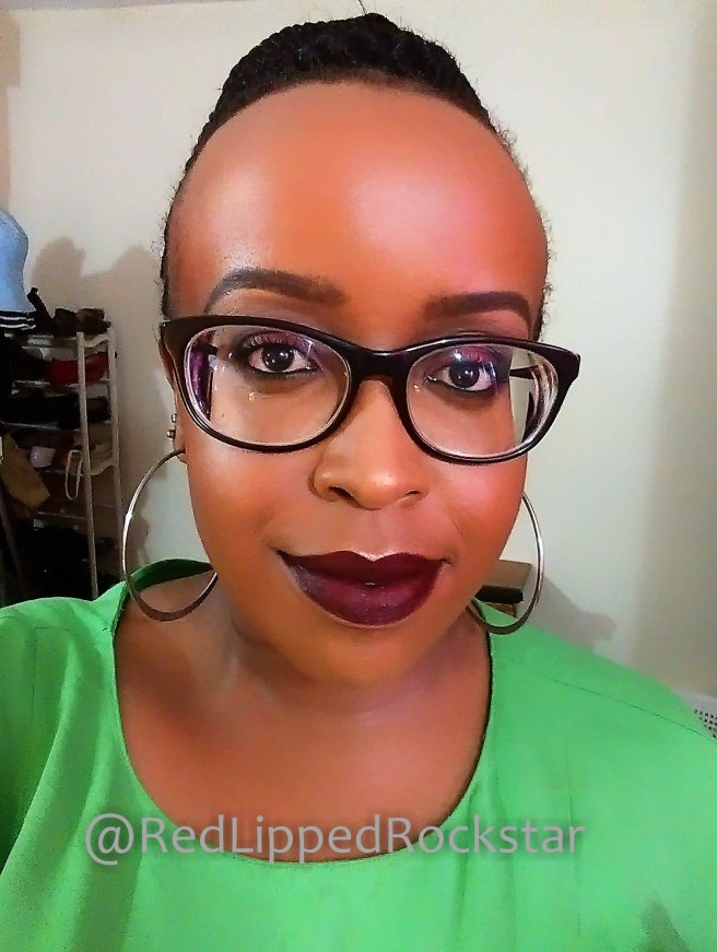 Sultry smokey eye makeup look with a vampy bold&nbsp;lip