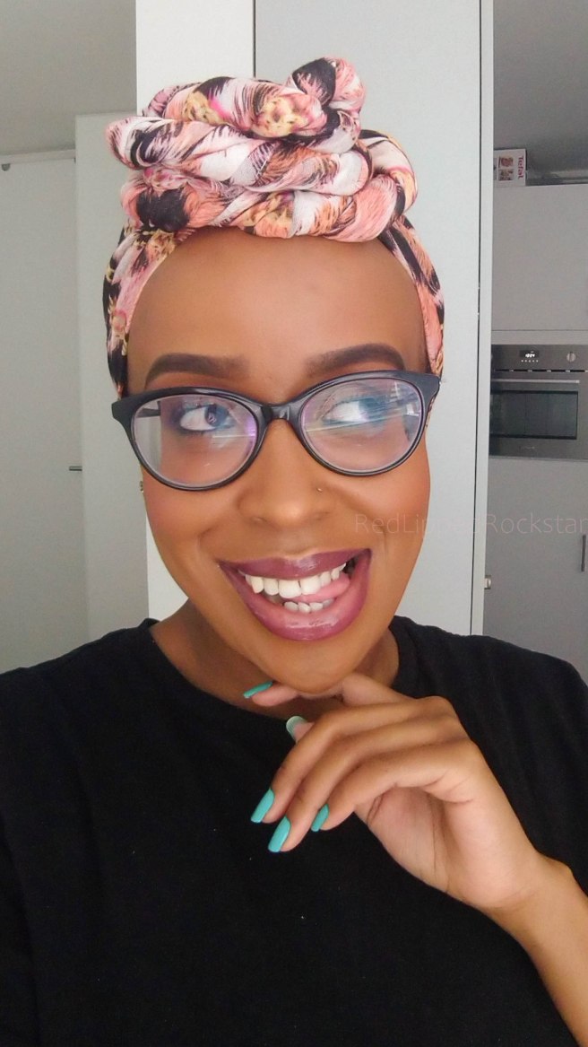 Warm brown bronze summer makeup&nbsp;look
